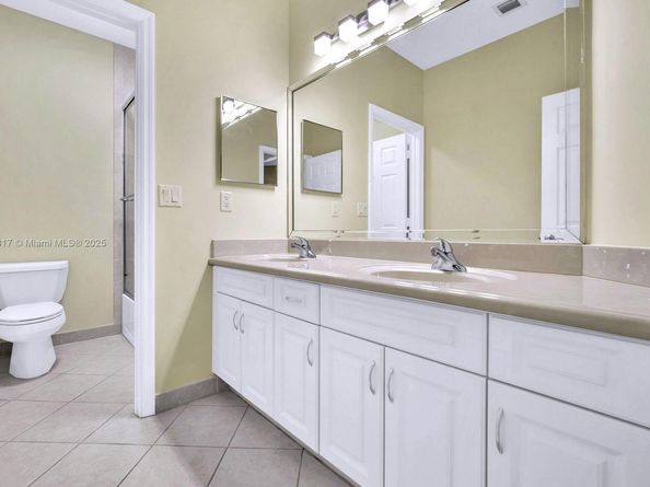 113 SW 128th Ave, Plantation FL 33325