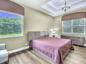 113 SW 128th Ave, Plantation FL 33325