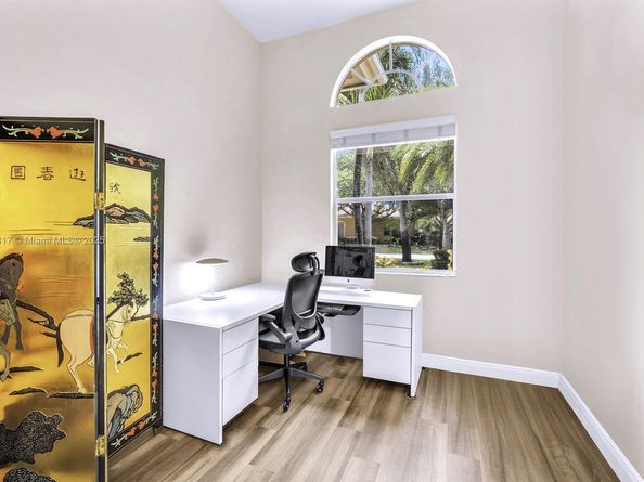 113 SW 128th Ave, Plantation FL 33325