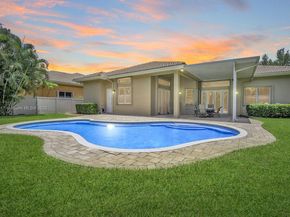 113 SW 128th Ave, Plantation FL 33325