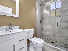 113 SW 128th Ave, Plantation FL 33325