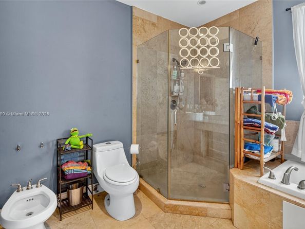 2654 SW 31st Pl 2654, Miami FL 33133