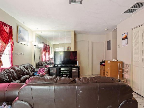 231 SW 8th Ct, Pompano Beach FL 33060