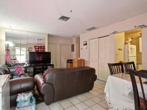 231 SW 8th Ct, Pompano Beach FL 33060