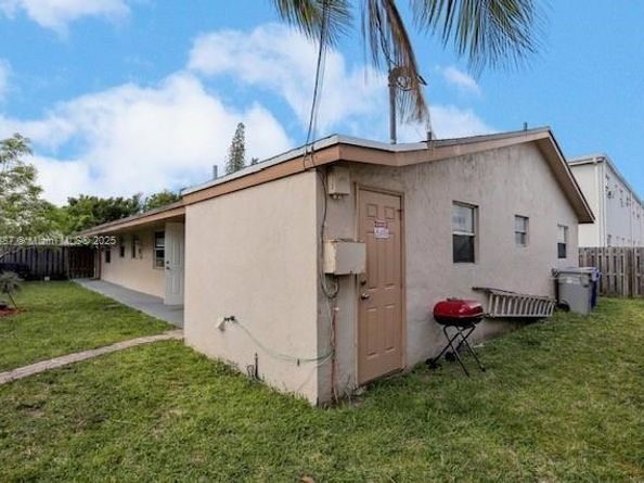 231 SW 8th Ct, Pompano Beach FL 33060