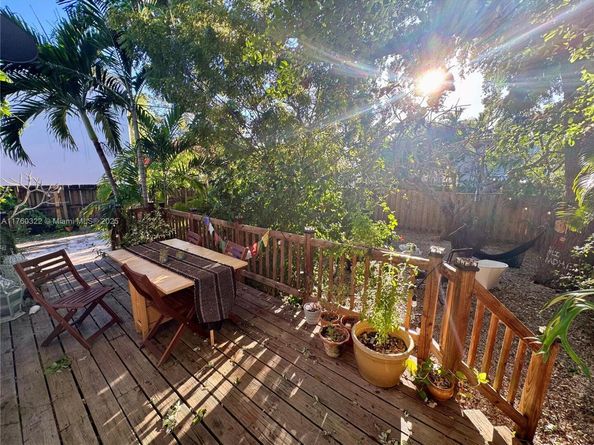 7020 NE 5th Ave, Miami FL 33138