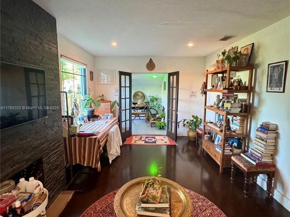 7020 NE 5th Ave, Miami FL 33138