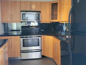 400 Kings Point Dr 421, Sunny Isles Beach FL 33160