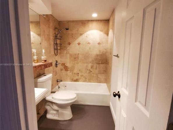 400 Kings Point Dr 421, Sunny Isles Beach FL 33160