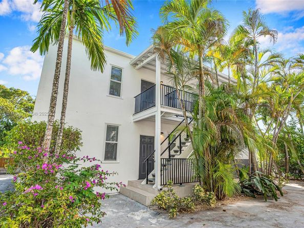 893 NE 81st St, Miami FL 33138