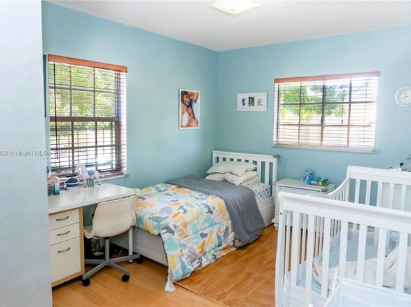 7081 SW 158th ct, Miami FL 33193