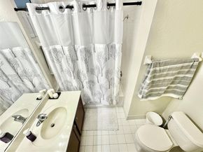 11403 NW 89th St 219, Doral FL 33178