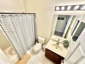 11403 NW 89th St 219, Doral FL 33178