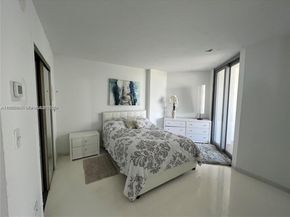5555 Collins Ave 7T, Miami Beach FL 33140