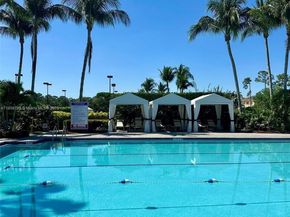 1462 Running Oak Ct, Royal Palm Beach FL 33411