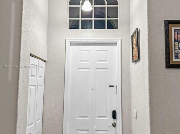 1462 Running Oak Ct, Royal Palm Beach FL 33411