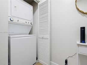 2 Simonton Cir, Weston FL 33326