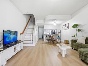 2 Simonton Cir, Weston FL 33326