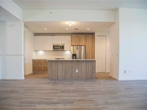 529 SW 11th St 203, Miami FL 33129