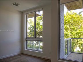 529 SW 11th St 203, Miami FL 33129