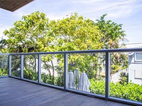 529 SW 11th St 203, Miami FL 33129