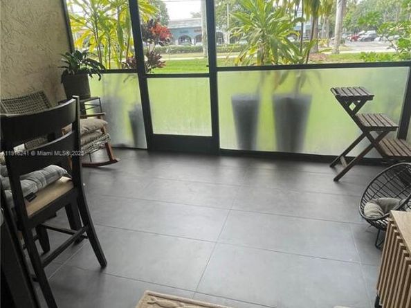 6800 Cypress Road 103, Plantation FL 33317