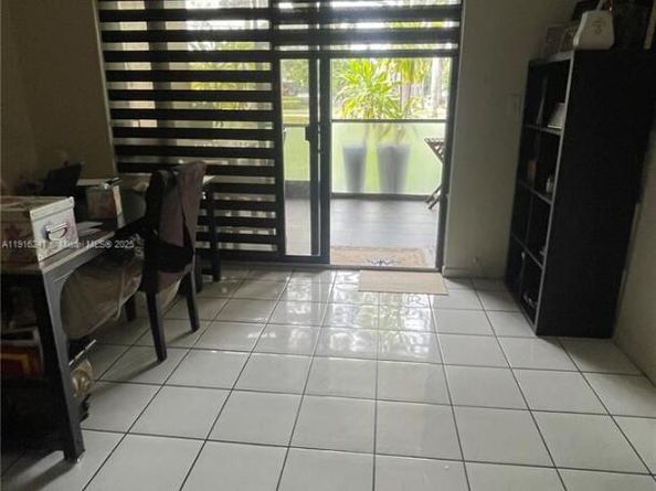 6800 Cypress Road 103, Plantation FL 33317