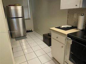 6800 Cypress Road 103, Plantation FL 33317