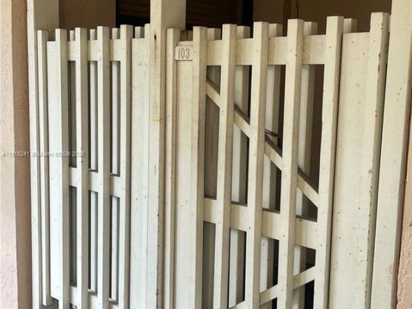 6800 Cypress Road 103, Plantation FL 33317