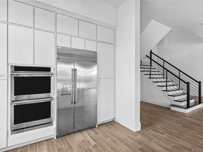 9281 Coral Isles Cir, Palm Beach Gardens FL 33412