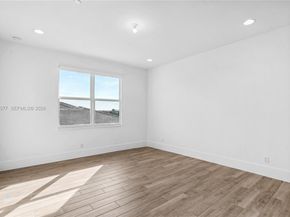 9281 Coral Isles Cir, Palm Beach Gardens FL 33412