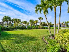 9281 Coral Isles Cir, Palm Beach Gardens FL 33412