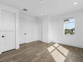 9281 Coral Isles Cir, Palm Beach Gardens FL 33412