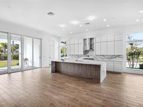 9281 Coral Isles Cir, Palm Beach Gardens FL 33412