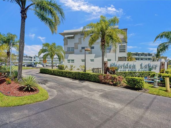 Undisclosed Address #A11823275, Hollywood FL 33021