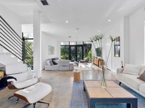 1009 NE 104th St, Miami Shores FL 33138