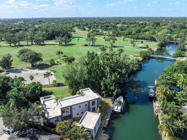 1009 NE 104th St, Miami Shores FL 33138