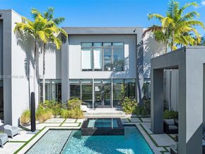 1009 NE 104th St, Miami Shores FL 33138