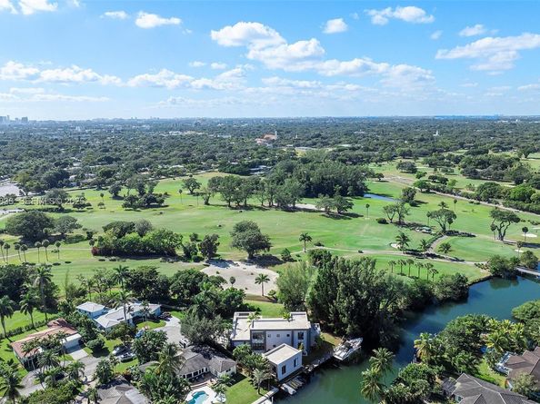 1009 NE 104th St, Miami Shores FL 33138