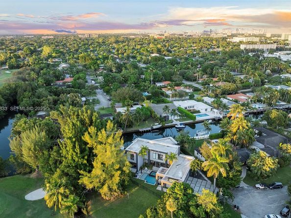 1009 NE 104th St, Miami Shores FL 33138