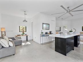 1009 NE 104th St, Miami Shores FL 33138