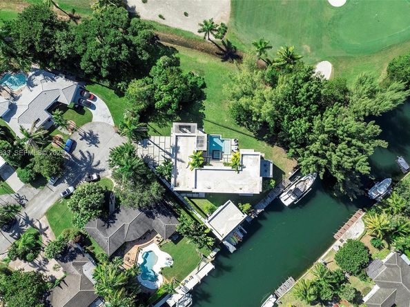 1009 NE 104th St, Miami Shores FL 33138