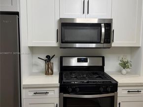 12621 NW 32nd Pl, Sunrise FL 33323