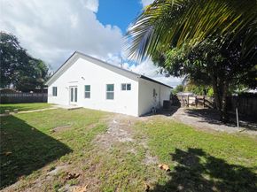 4490 SW 19th St, West Park FL 33023