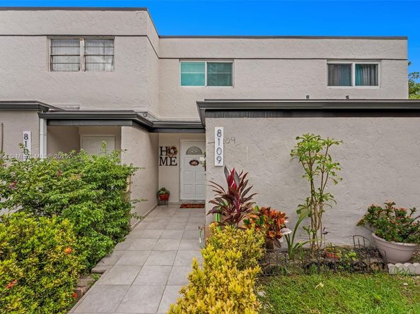 8109 SW 151st Ave 313, Miami FL 33193
