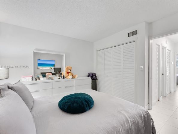 8109 SW 151st Ave 313, Miami FL 33193