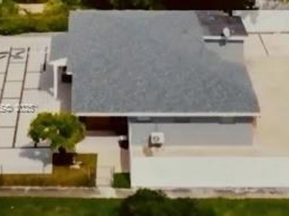 100 NE 171st Ter, Miami FL 33162