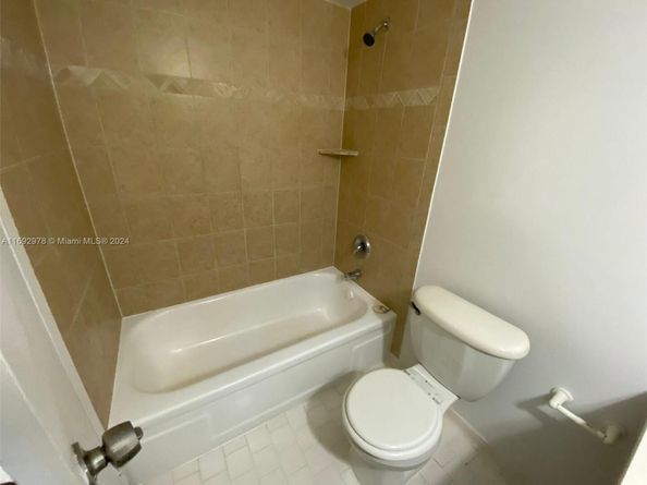 4344 NW 9th Ave 93D, Deerfield Beach FL 33064