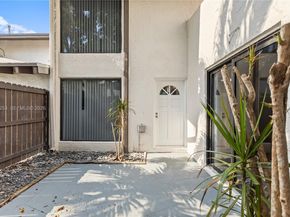 6502 SW 114th Ave, Miami FL 33173