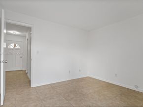 6502 SW 114th Ave, Miami FL 33173